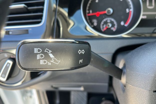 VOLKSWAGEN GOLF 2.0 TDI 150 DSG CARAT R-LINE