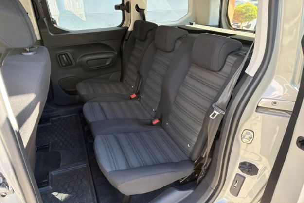 OPEL COMBO LIFE 1.5 D 100 ENJOY