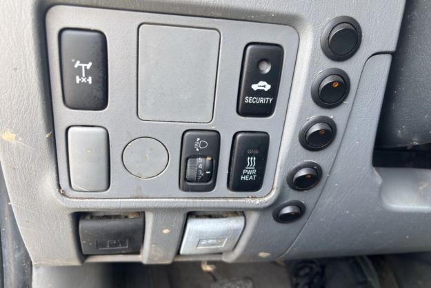 TOYOTA HILUX 2.5 D-4D 4WD 144 CV DOUBLE CABINE