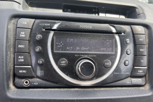TOYOTA HILUX 2.5 D-4D 4WD 144 CV DOUBLE CABINE