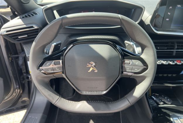 PEUGEOT 2008 BLUEHDI 130 EAT8 ALLURE PACK