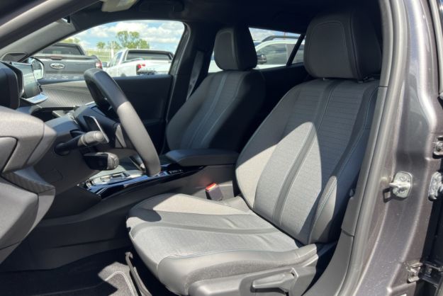 PEUGEOT 2008 BLUEHDI 130 EAT8 ALLURE PACK