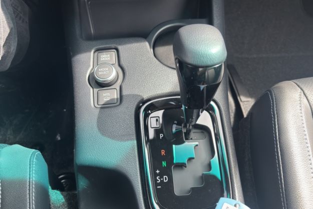 TOYOTA HILUX 2.8 204 BVA INVINCIBLE 4PL