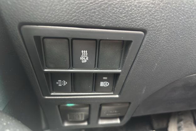 TOYOTA HILUX 2.8 204 BVA INVINCIBLE 4PL