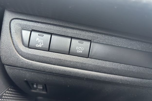 PEUGEOT 2008 1.2 130 EAT6 ALLURE CAM