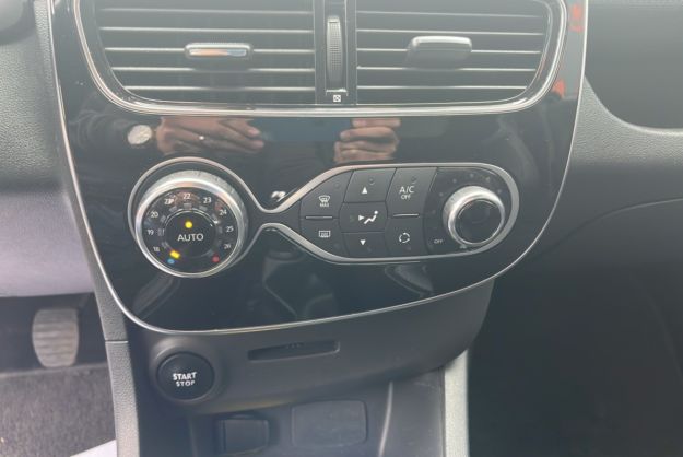 RENAULT CLIO TCE 90 INTENS