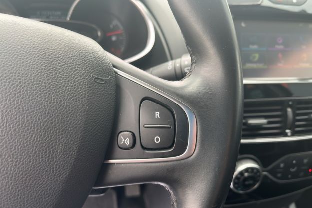 RENAULT CLIO TCE 90 INTENS