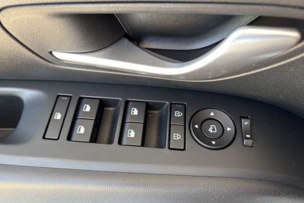 HYUNDAI TUCSON 1.6 T-GDI HEV 239 INITIA