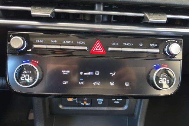 HYUNDAI TUCSON 1.6 T-GDI HEV 239 INITIA