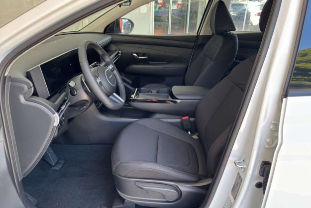 HYUNDAI TUCSON 1.6 T-GDI HEV 239 INITIA