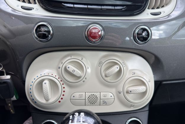 FIAT 500 1.2 69 LOUNGE TOIT PANO RADAR AR