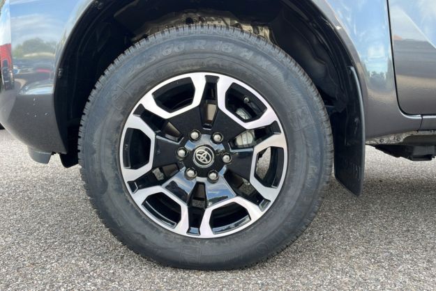TOYOTA HILUX 2.4 D4-D 150 BVA EXECUTIVE CUIR 4PL