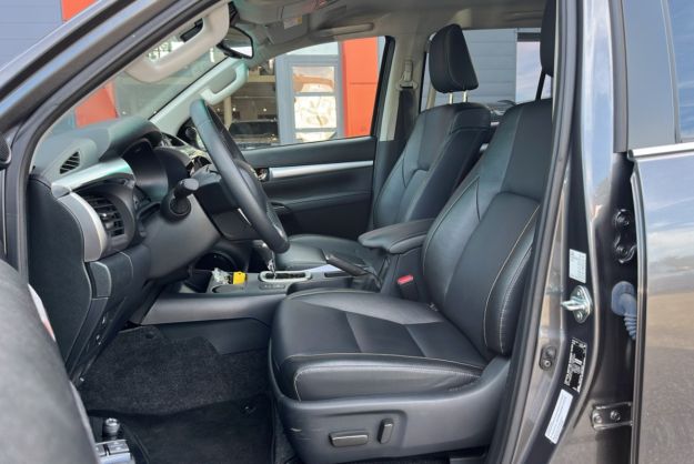 TOYOTA HILUX 2.4 D4-D 150 BVA EXECUTIVE CUIR 4PL
