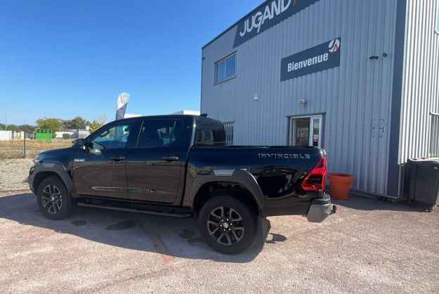 TOYOTA HILUX 2.8 204 BVA INVINCIBLE 4PL
