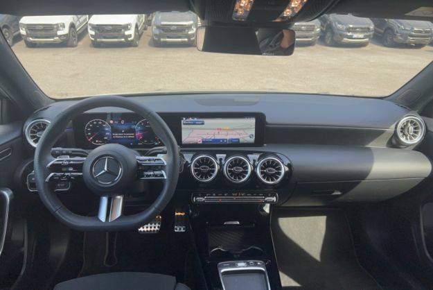 MERCEDES CLASSE A 200 7G-DCT AMG LINE