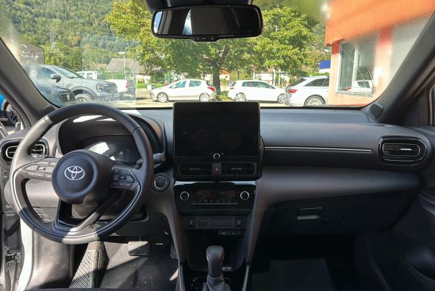 TOYOTA YARIS CROSS HYBRIDE 130 DESIGN CARGO