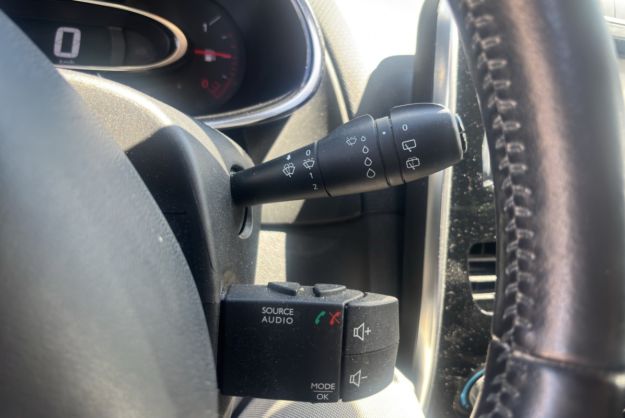 RENAULT CLIO IV TCE 90 BUSINESS