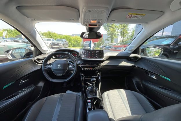 PEUGEOT 208 1.2 100 ALLURE PLUS KEYLESS CAM