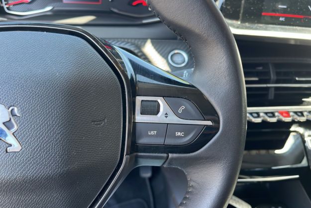 PEUGEOT 208 1.2 100 ALLURE PLUS KEYLESS CAM