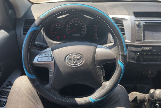 TOYOTA HILUX 2.5 D-4D 144 4X4 D.CAB