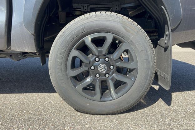 TOYOTA HILUX 2.8 204 BVA INVINCIBLE 4PL