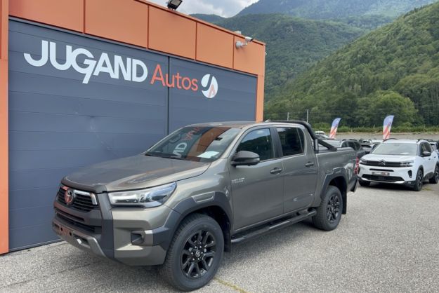 TOYOTA HILUX 2.8 204 BVA INVINCIBLE 4PL