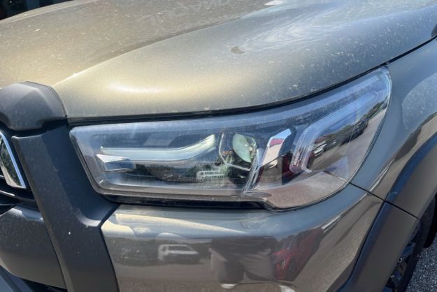 TOYOTA HILUX 2.8 204 BVA INVINCIBLE 4PL