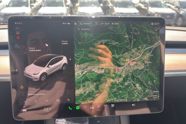TESLA MODEL Y LONG RANGE AWD