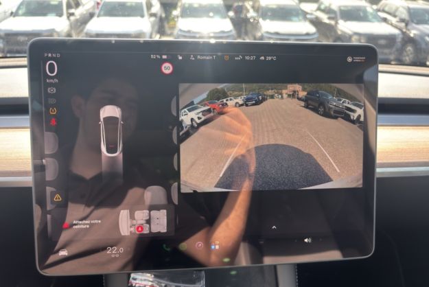 TESLA MODEL Y LONG RANGE AWD