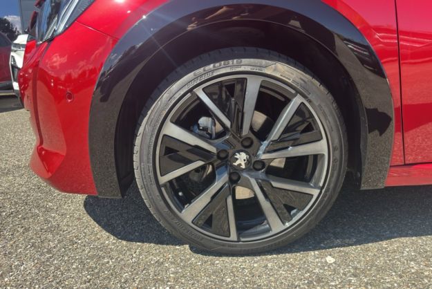 PEUGEOT 208 PURETECH 130 EAT8 GT PACK