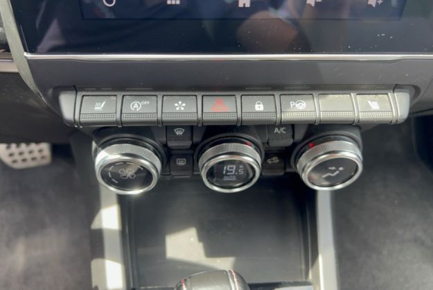 RENAULT ARKANA TCE 140 EDC7 RS LINE