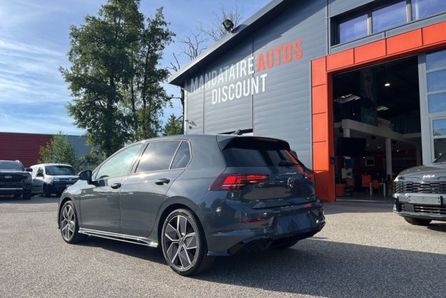 VOLKSWAGEN GOLF E-TSI 150 DSG R-LINE T.O 360