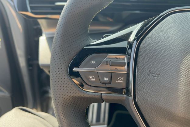 PEUGEOT 408 HYBRID 145 GT PK ALCANTARA 360