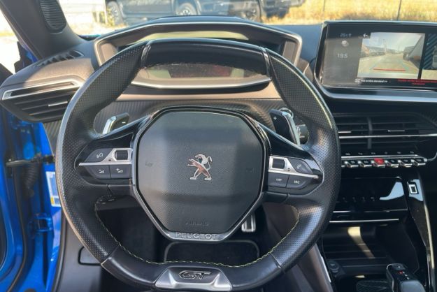 PEUGEOT 2008 1.2 PURETECH 130 EAT8 GT T.O
