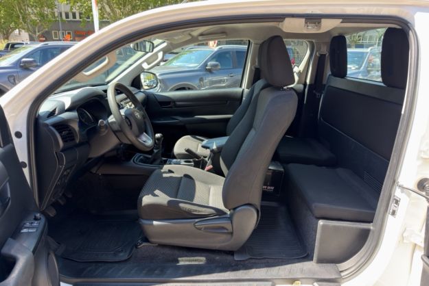 TOYOTA HILUX X-TRA CAB LECAP 2.4 150 BVM
