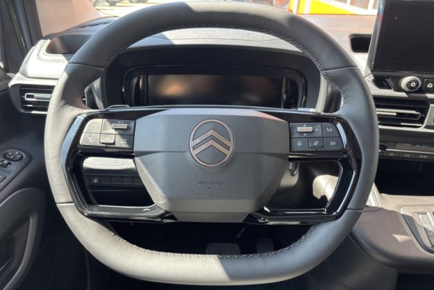 CITROEN BERLINGO BLUEHDI 130 EAT8 MAX 5PL N1