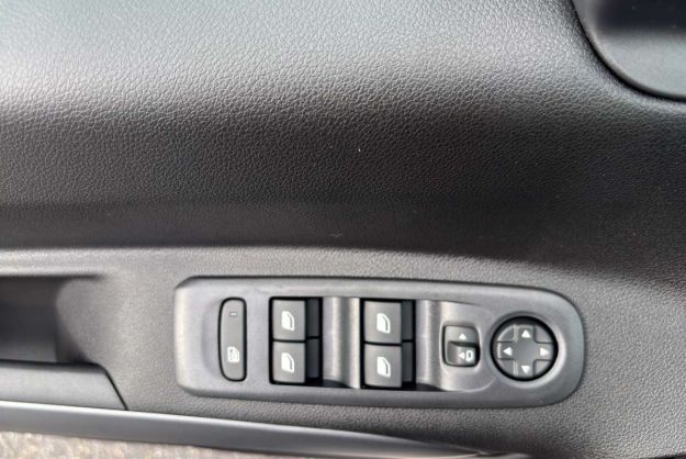 CITROEN BERLINGO BLUEHDI 130 EAT8 MAX 5PL N1