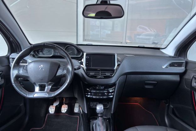 PEUGEOT 2008 1.2 130 GT LINE