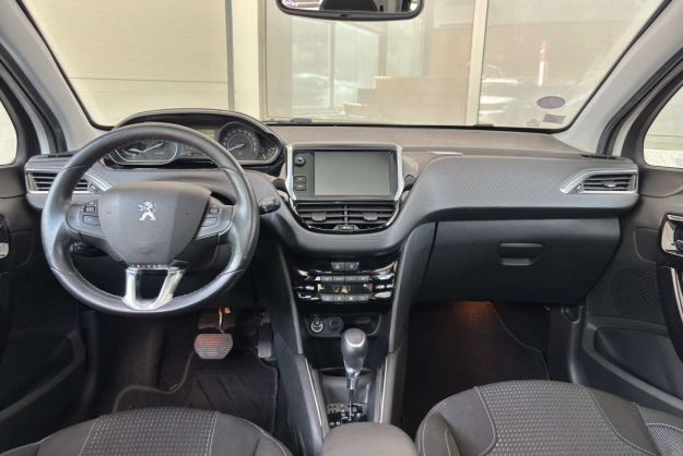 PEUGEOT 208 1.2 110 EAT6 ALLURE