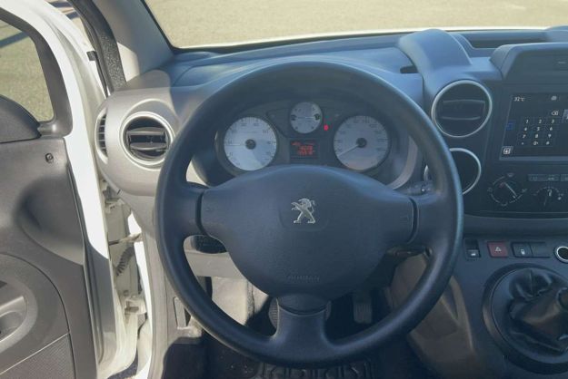PEUGEOT PARTNER 1.2 110 CH TEPEE
