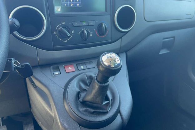 PEUGEOT PARTNER 1.2 110 CH TEPEE