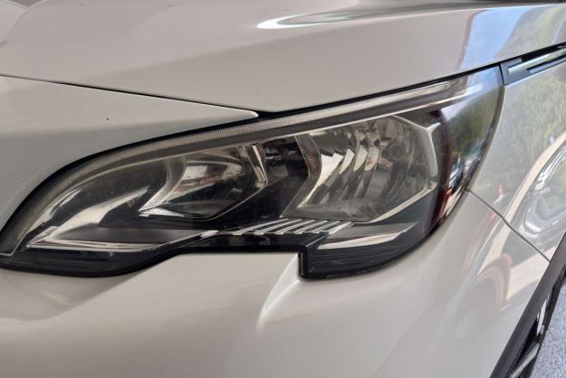 PEUGEOT 5008 1.6 HDI 120 ALLURE 7PL GRIP