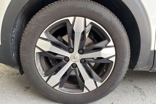 PEUGEOT 5008 1.6 HDI 120 ALLURE 7PL GRIP