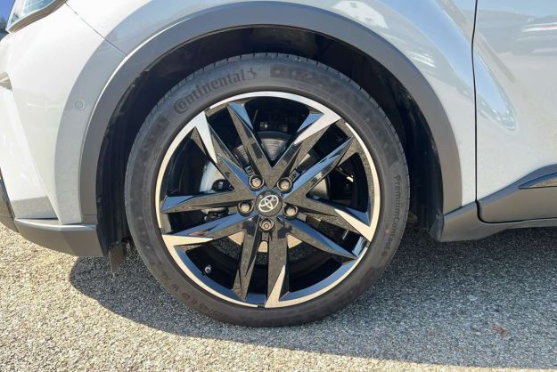 TOYOTA C-HR 2.0 HYBRIDE 184 GR SPORT