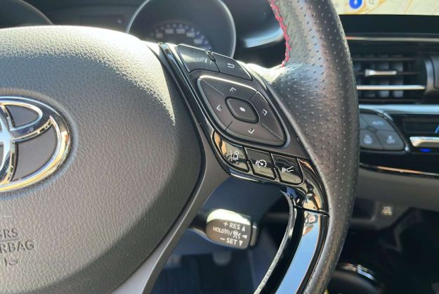 TOYOTA C-HR 2.0 HYBRIDE 184 GR SPORT