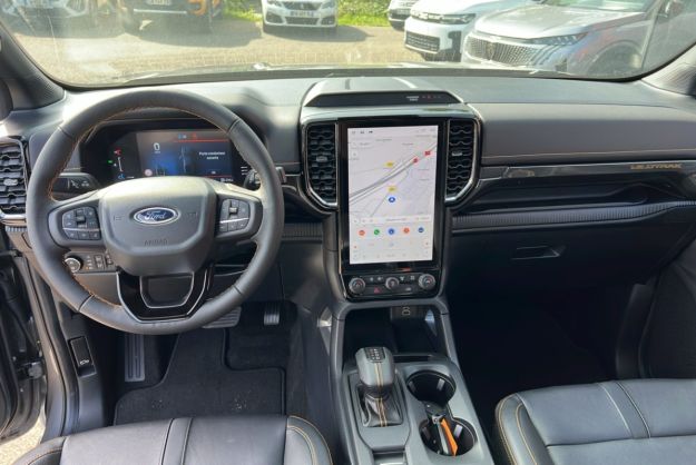 FORD RANGER 2.0 205 WILDTRAK SUPERCAB RIDEAU