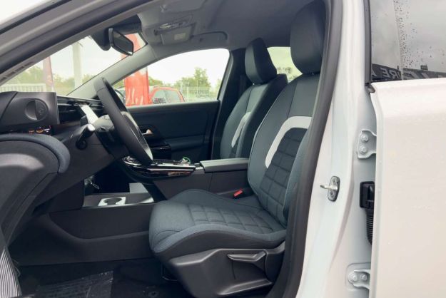 CITROEN C5 AIRCROSS HYBRID 145 PLUS PK DRIVE