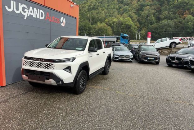 TOYOTA HILUX NEW 2.8 204 BVA CONFORT 4PL