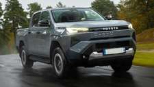 TOYOTA HILUX - NEW 2.8 204 BVA CONFORT 4PL