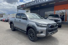 TOYOTA HILUX - 2.8 204 BVA INVINCIBLE 4PL
